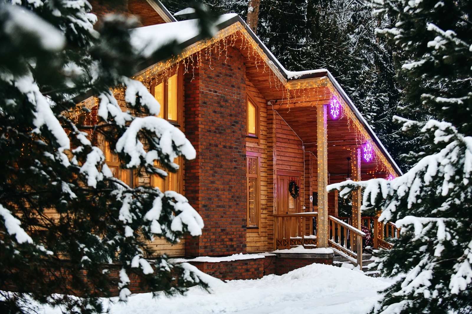 Коттеджи для 10 гостей