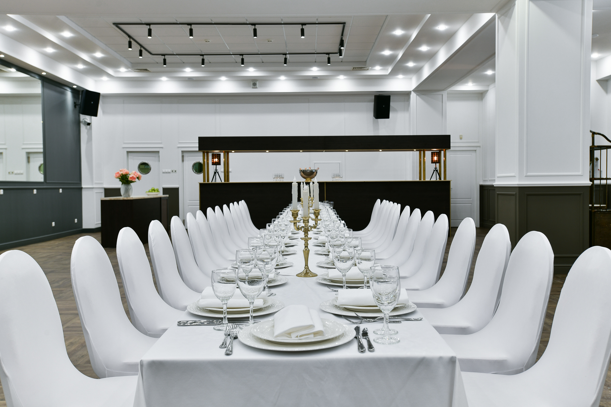 «Форест Кантри Холл»