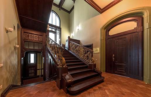 ул. Остоженка, д. 21