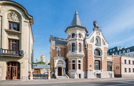 ул. Остоженка, д. 21