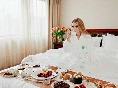 8 марта. Весна за городом. -10% на проживание в отеле по раннему бронированию - Акции и спецпредложения Москоу Кантри Клаб