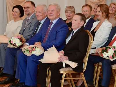 Сотрудники ГлавУпДК отмечены государственными и ведомственными наградами Сотрудники ГлавУпДК отмечены государственными и ведомственными наградами