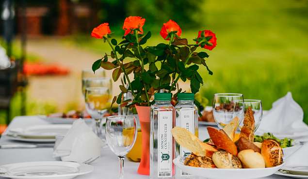 Обслуживание в ресторанах Обслуживание в ресторанах