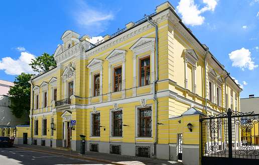 Леонтьевский пер., д. 10